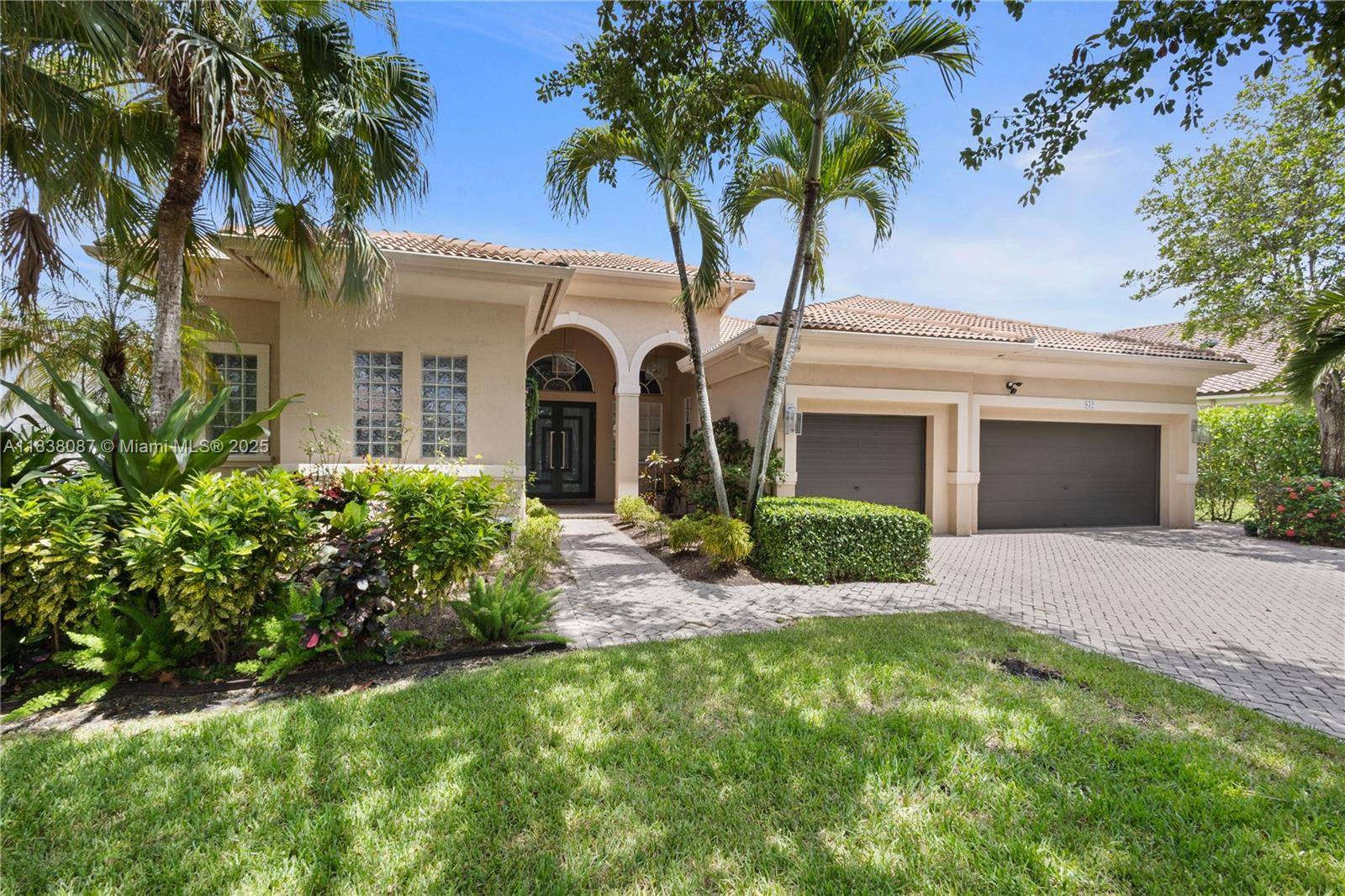 932 NW 123rd Dr, Coral Springs, FL 33071