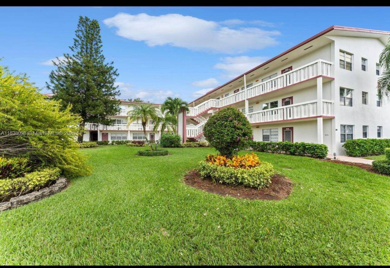 22 Brighton A #22, Boca Raton, FL 33434