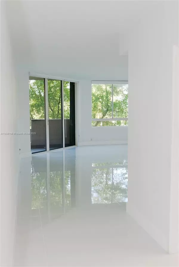 Key Biscayne, FL 33149,141 Crandon Blvd #342