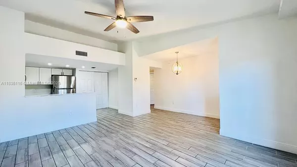 West Palm Beach, FL 33417,4195 N Haverhill Rd #311