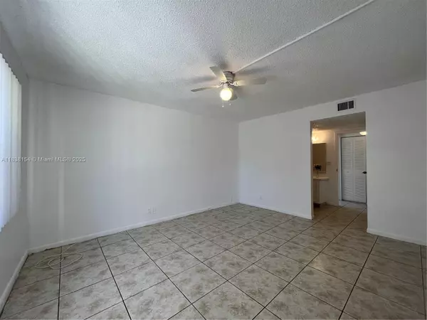 Deerfield Beach, FL 33064,4354 NW 9th Ave #12-1C