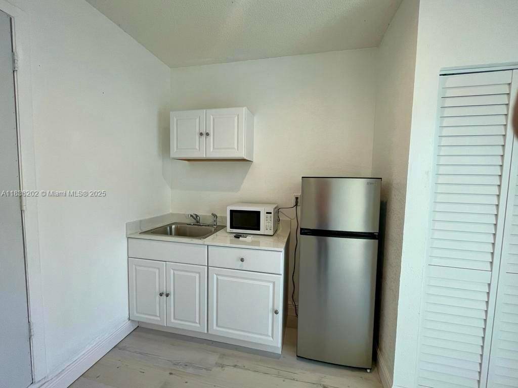 Miami, FL 33157,9966 SW 157th St #0