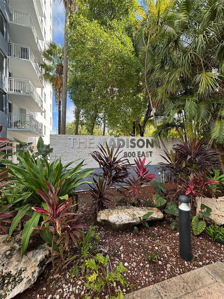 800 N Miami Ave #E-605, Miami, FL 33136