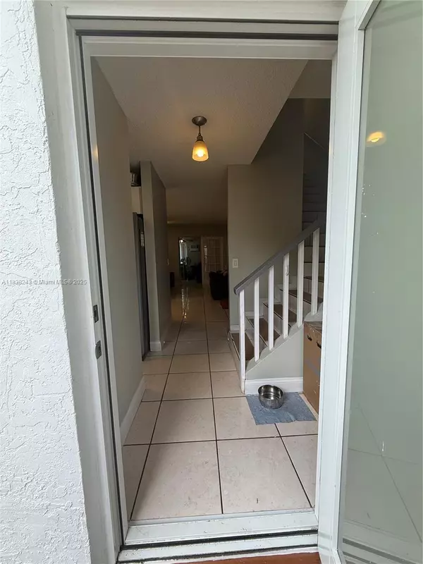 Miami, FL 33196,10726 SW 147th Pl