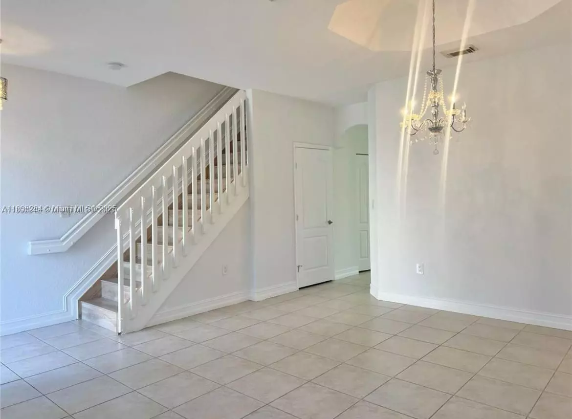 Palmetto Bay, FL 33157,15800 SW 92nd Ave #14B