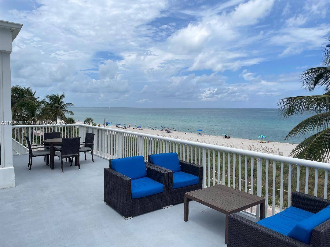 Miami Beach, FL 33140,5401 Collins Ave #514