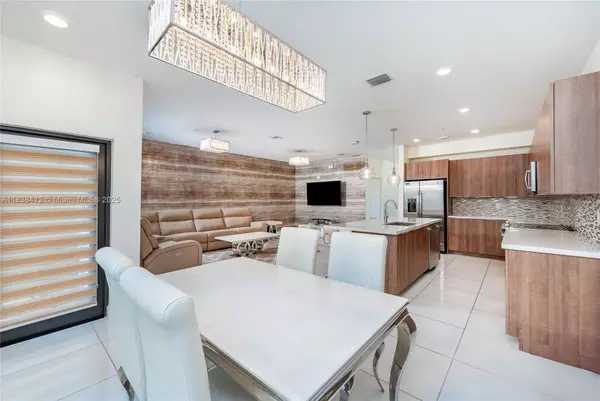 Doral, FL 33166,4740 NW 84th Ct #13