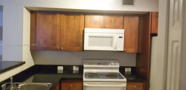 Pembroke Pines, FL 33025,11145 SW 6th St #104