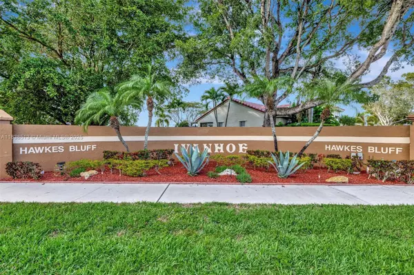 Davie, FL 33331,5911 Epsom Ln