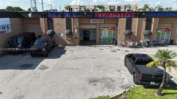 Hialeah, FL 33012,1574 W 39 Place