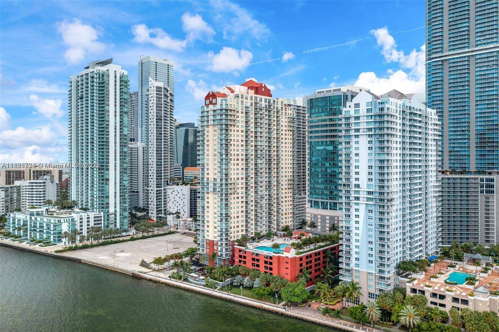 Miami, FL 33131,1155 Brickell Bay Dr #2508