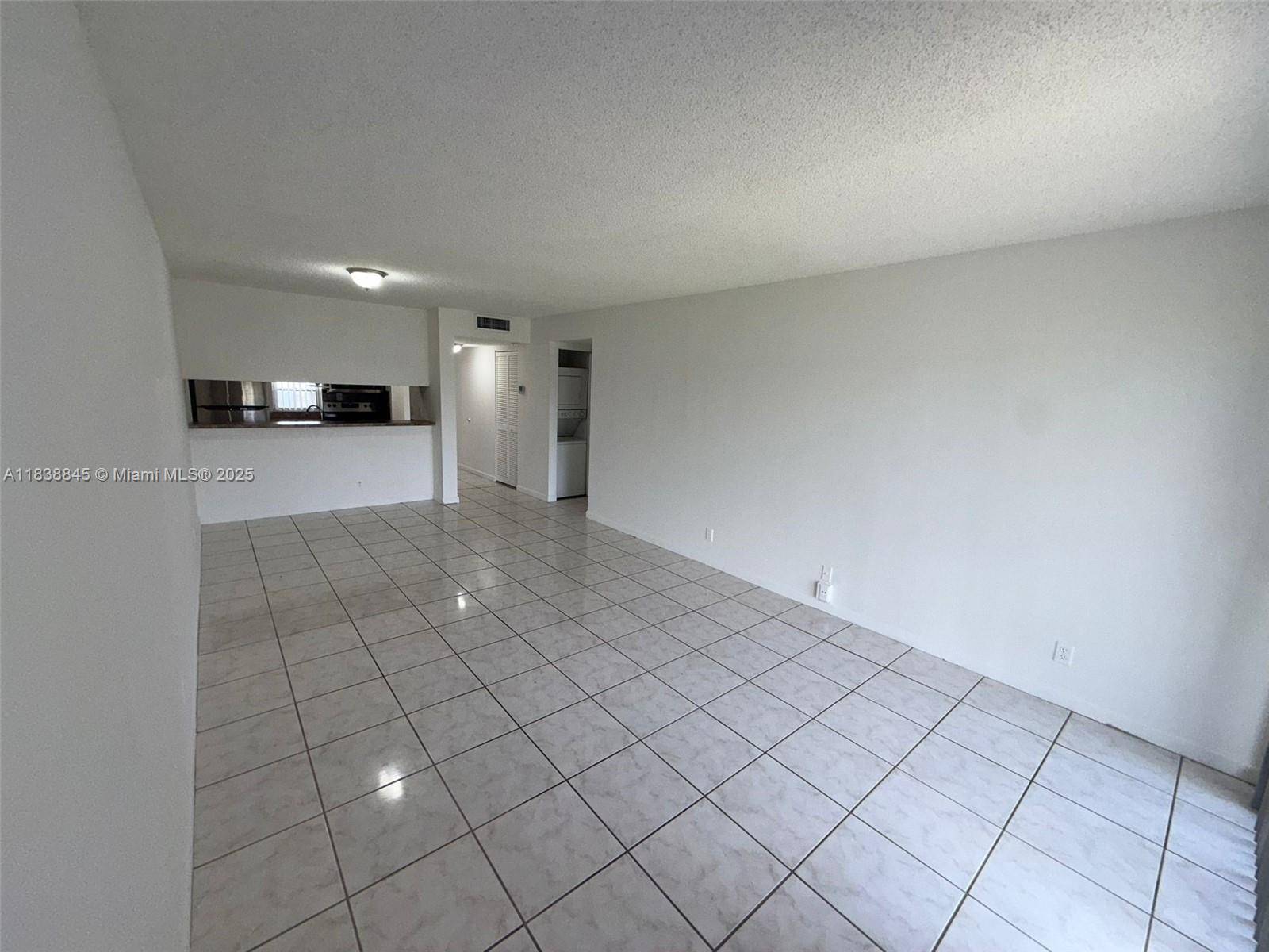 Miramar, FL 33025,8560 N Sherman Cir #105