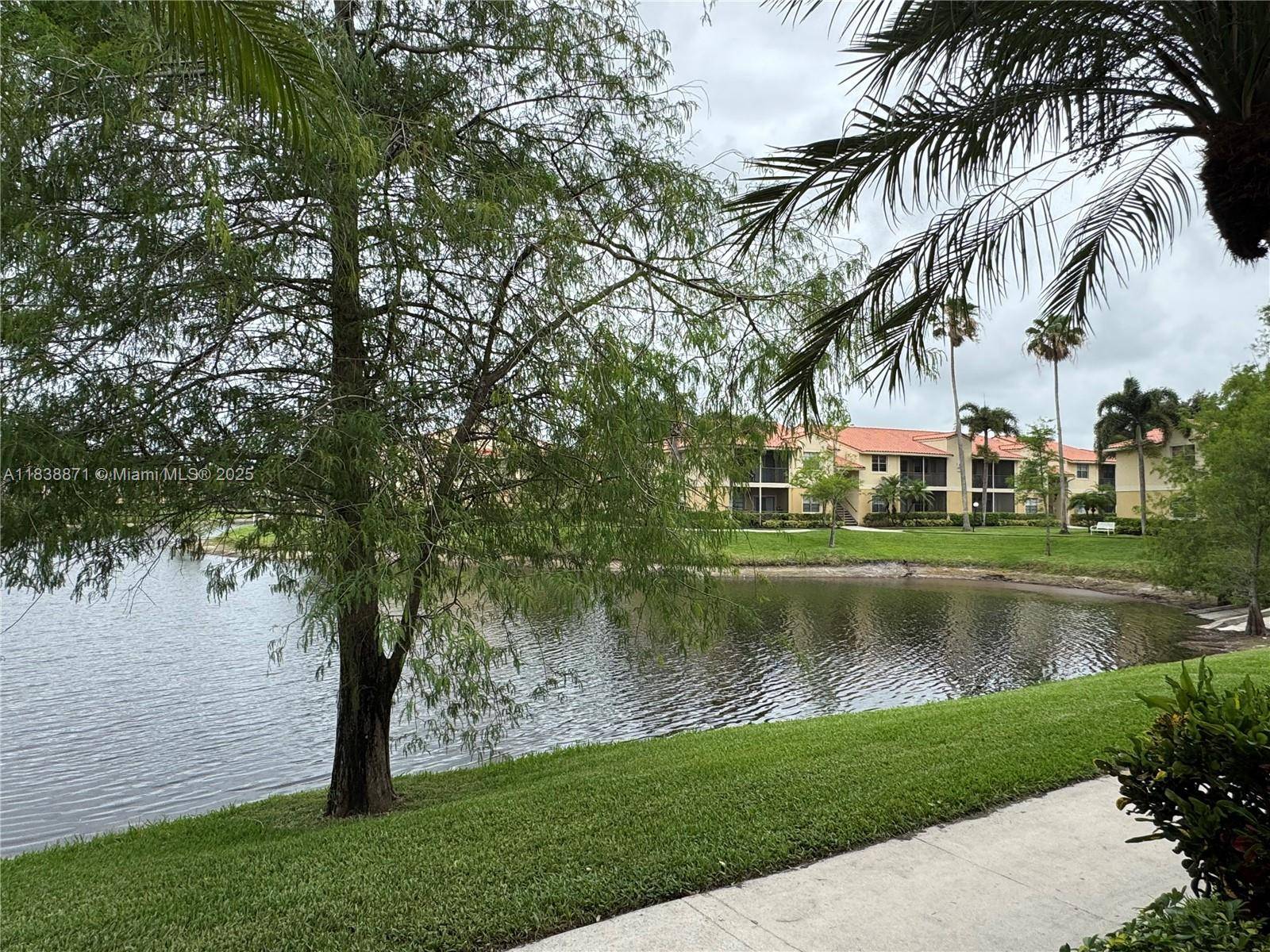 Pompano Beach, FL 33069,1249 SW 46th Ave #1407