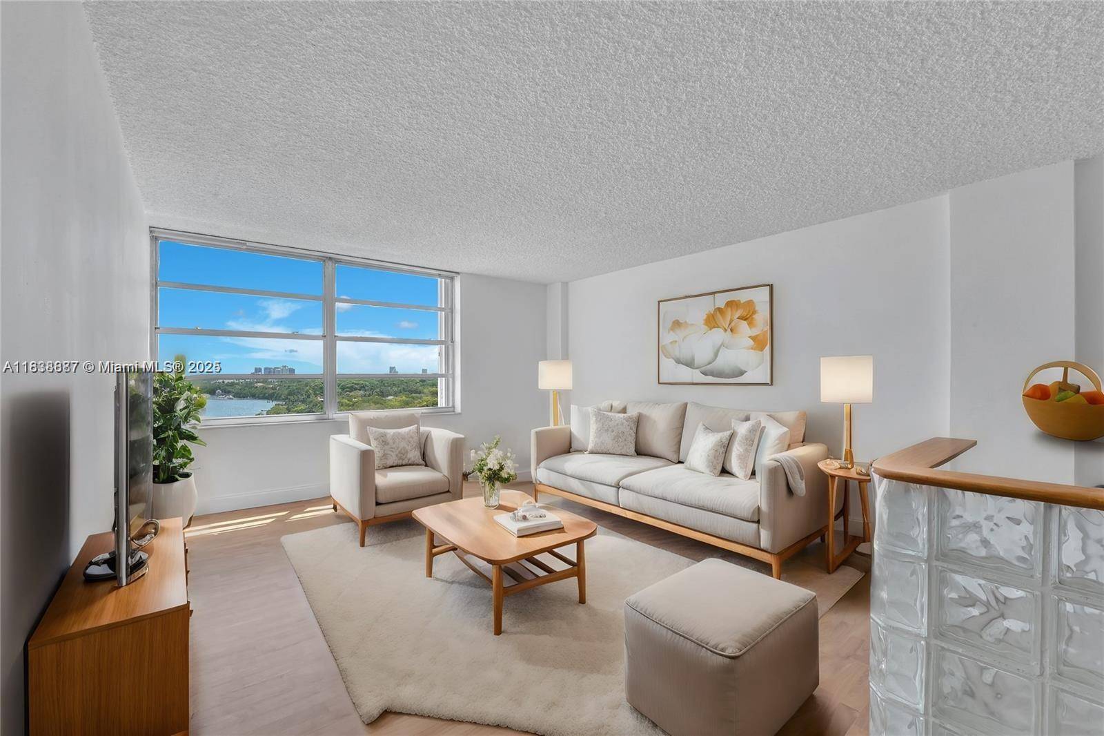 Miami, FL 33129,150 SE 25th Rd #15J