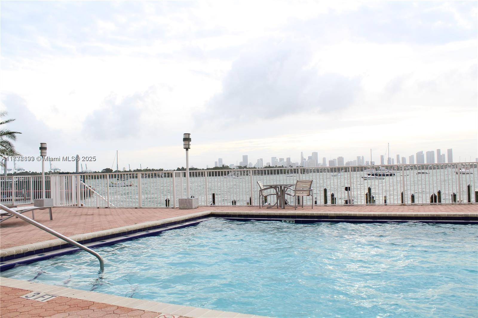 Miami Beach, FL 33139,1228 West Ave #911