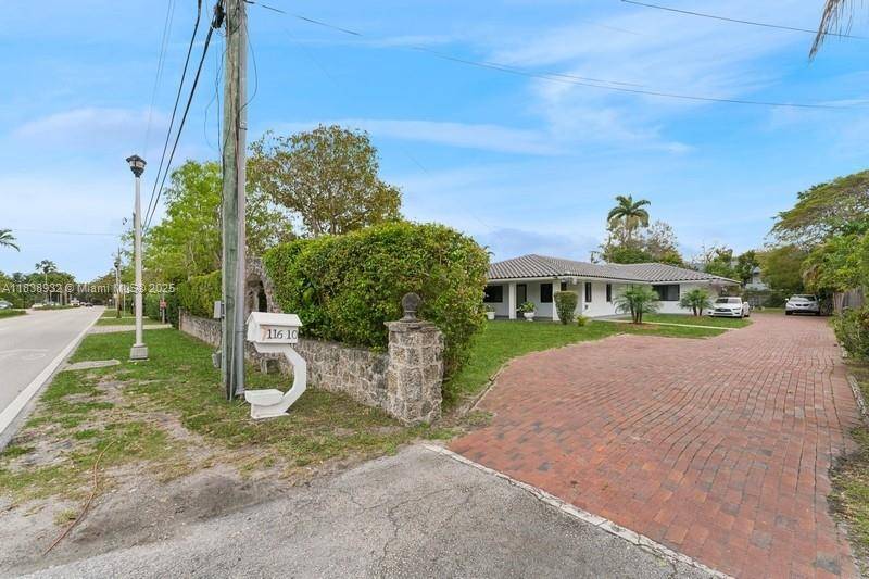 11610 NE 6th Ave, Biscayne Park, FL 33161