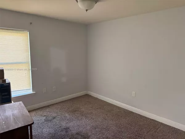 Lehigh Acres, FL 33971,5104 BEAUTY ST