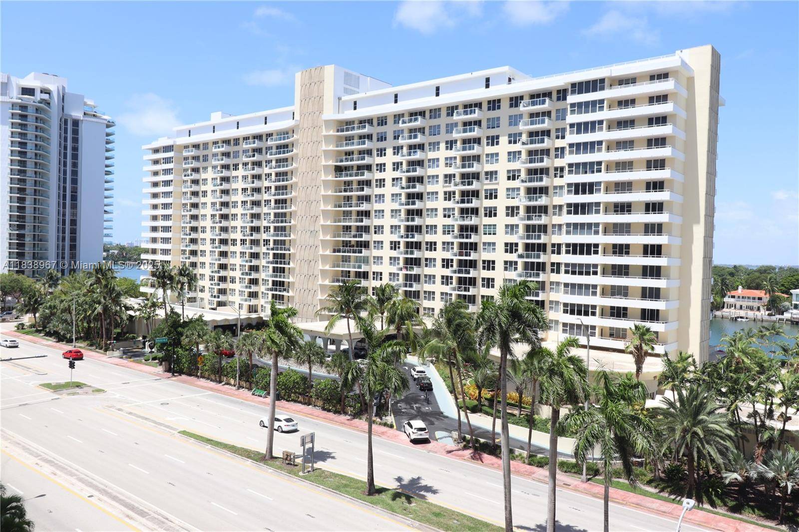 Miami Beach, FL 33140,5601 Collins Ave #720