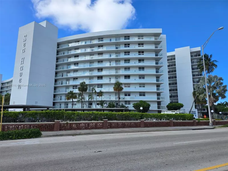 2731 NE 14th St Cswy #636, Pompano Beach, FL 33062