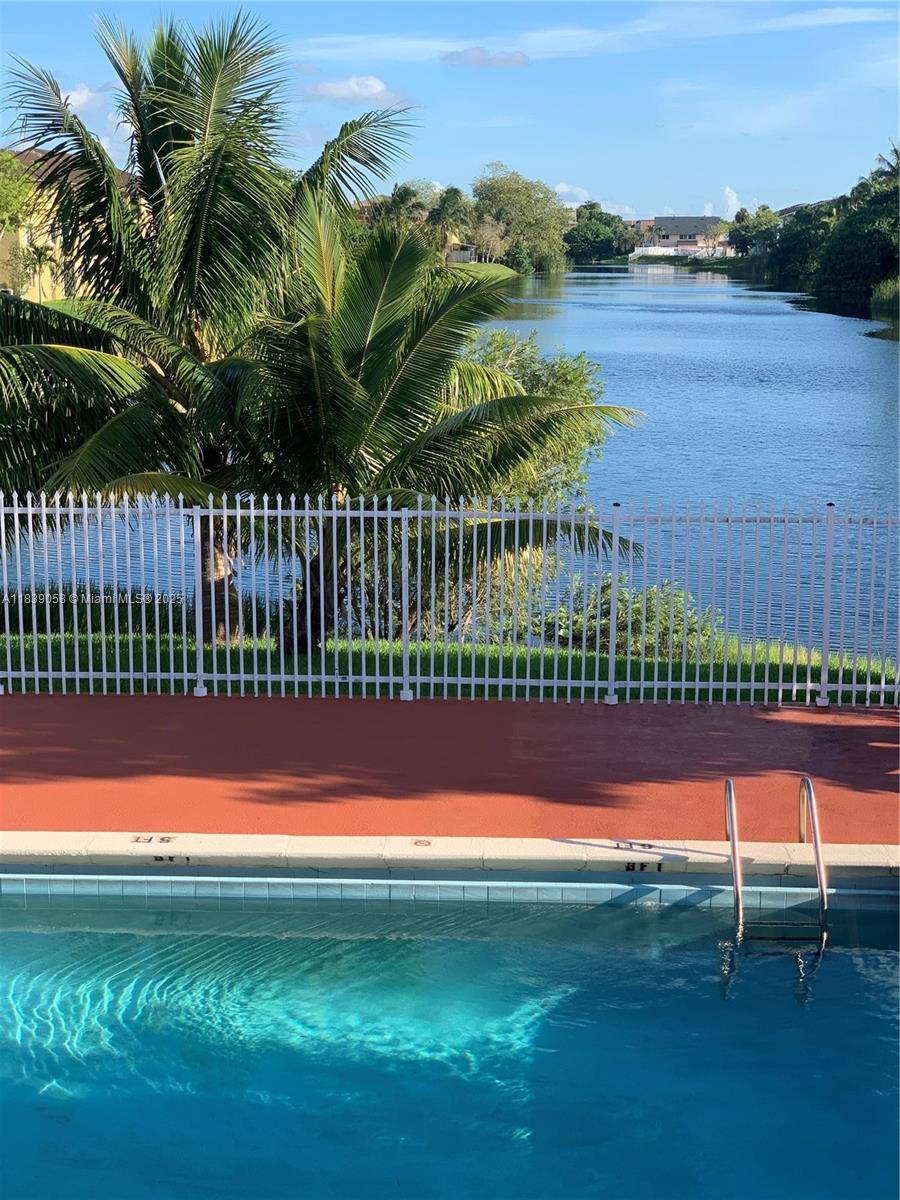 Miami, FL 33193,15481 SW 81st Cir Ln #712