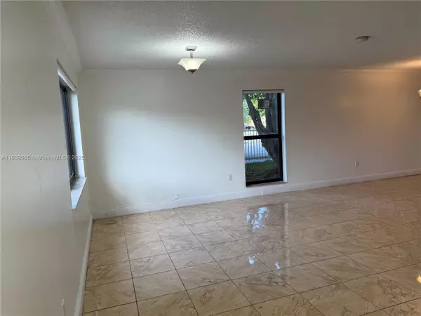 Sweetwater, FL 33174,130 SW 108th Ave #J1