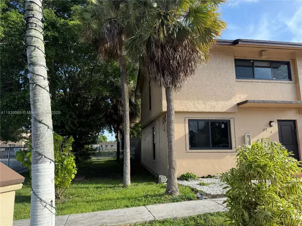 Sweetwater, FL 33174,130 SW 108th Ave #J1