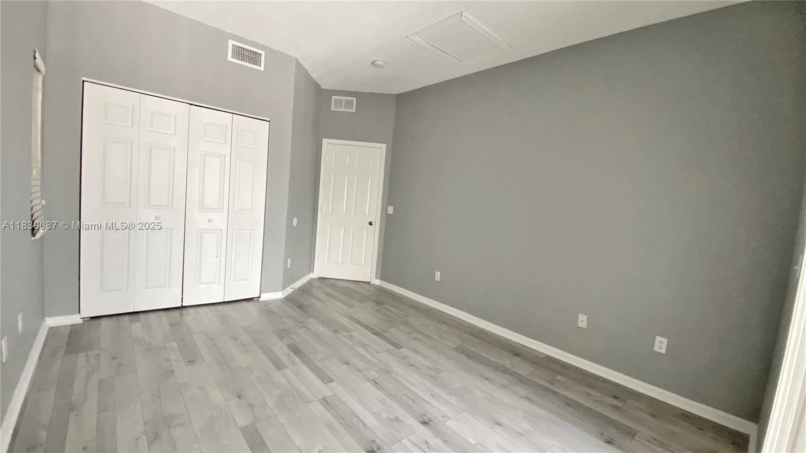 2941 Riverside Dr #304, Coral Springs, FL 33065