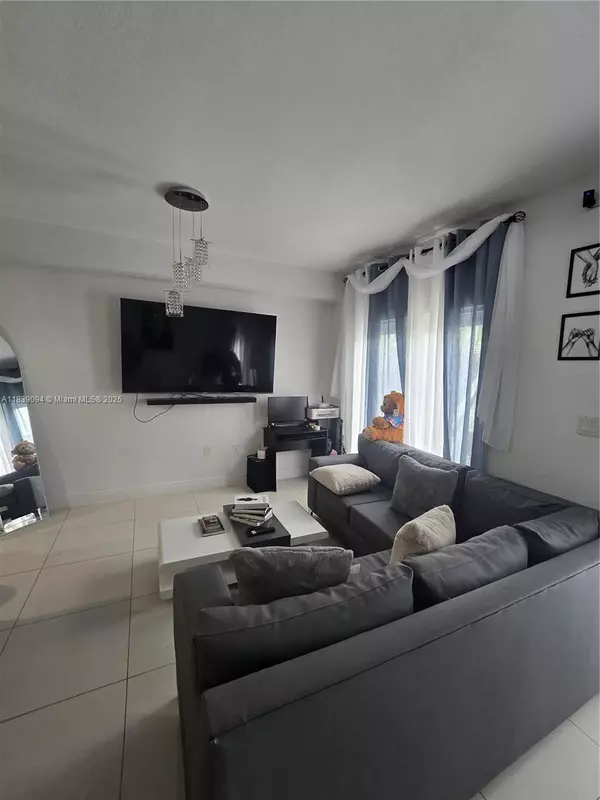 Homestead, FL 33032,14437 SW 260th St #0