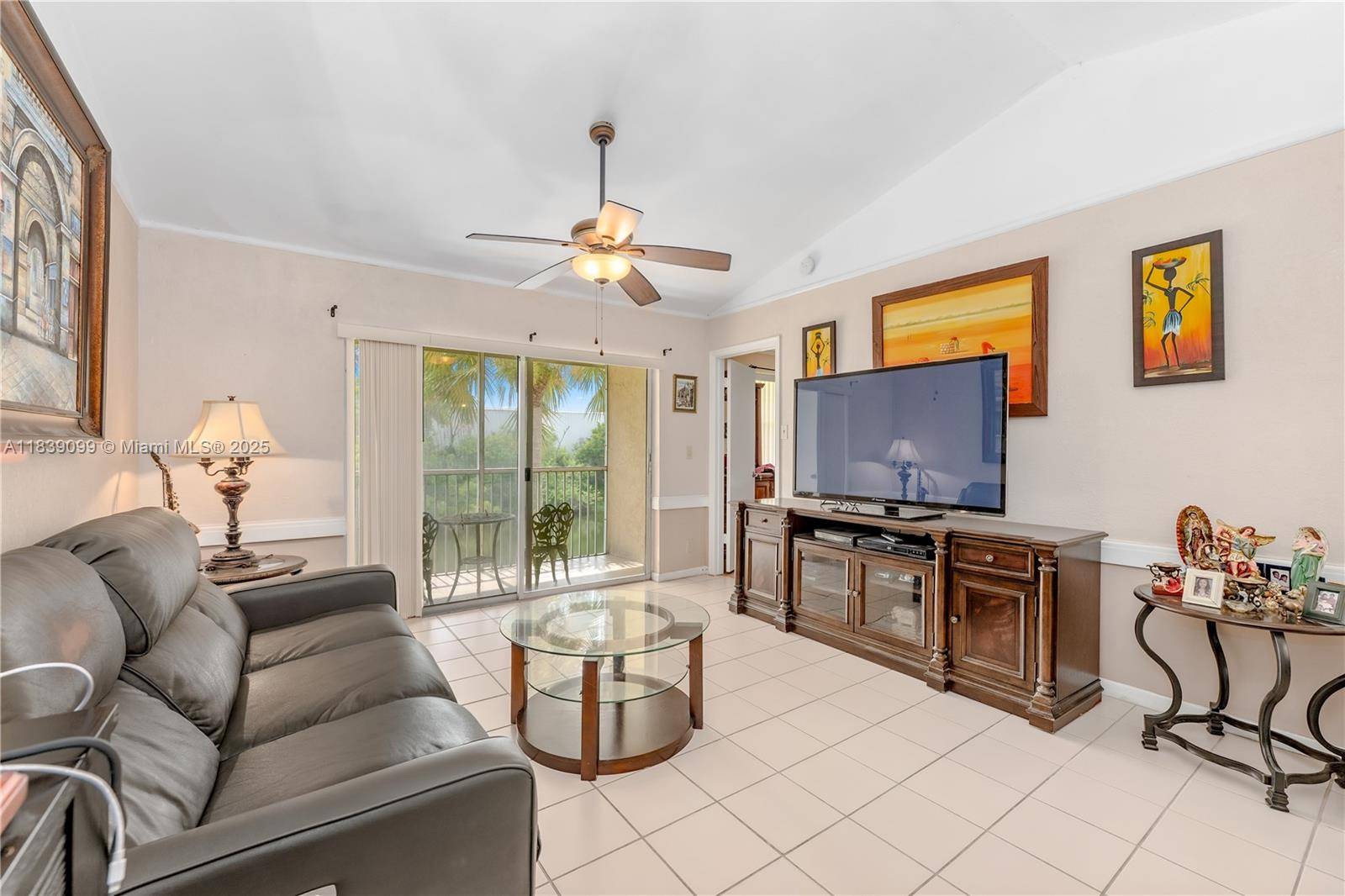 Margate, FL 33063,5560 Lakeside Dr #204