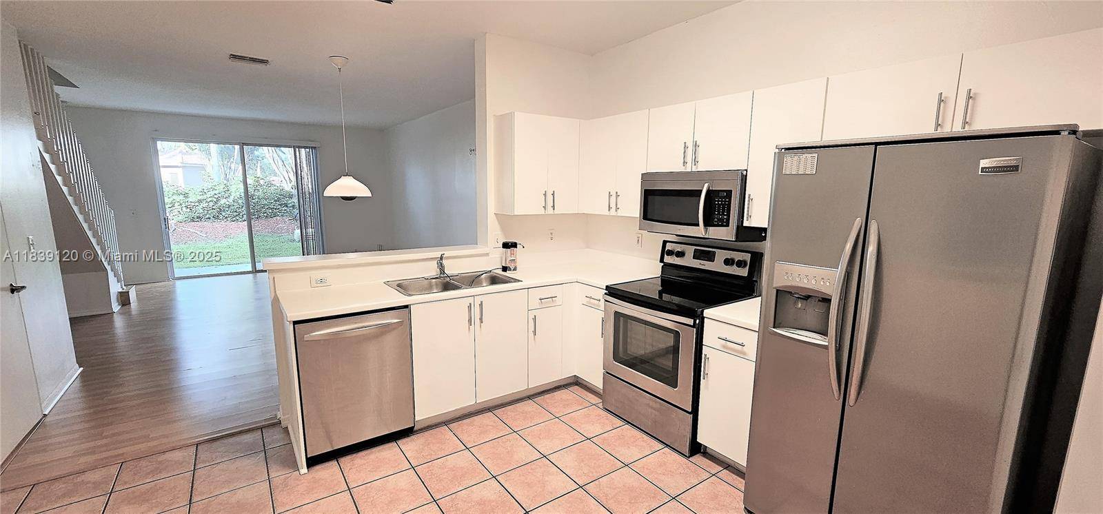 Weston, FL 33327,2058 Madeira Dr