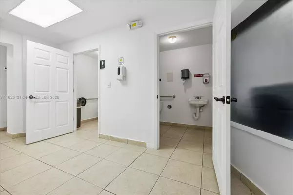 Hialeah, FL 33012,1671 W 37th St #3