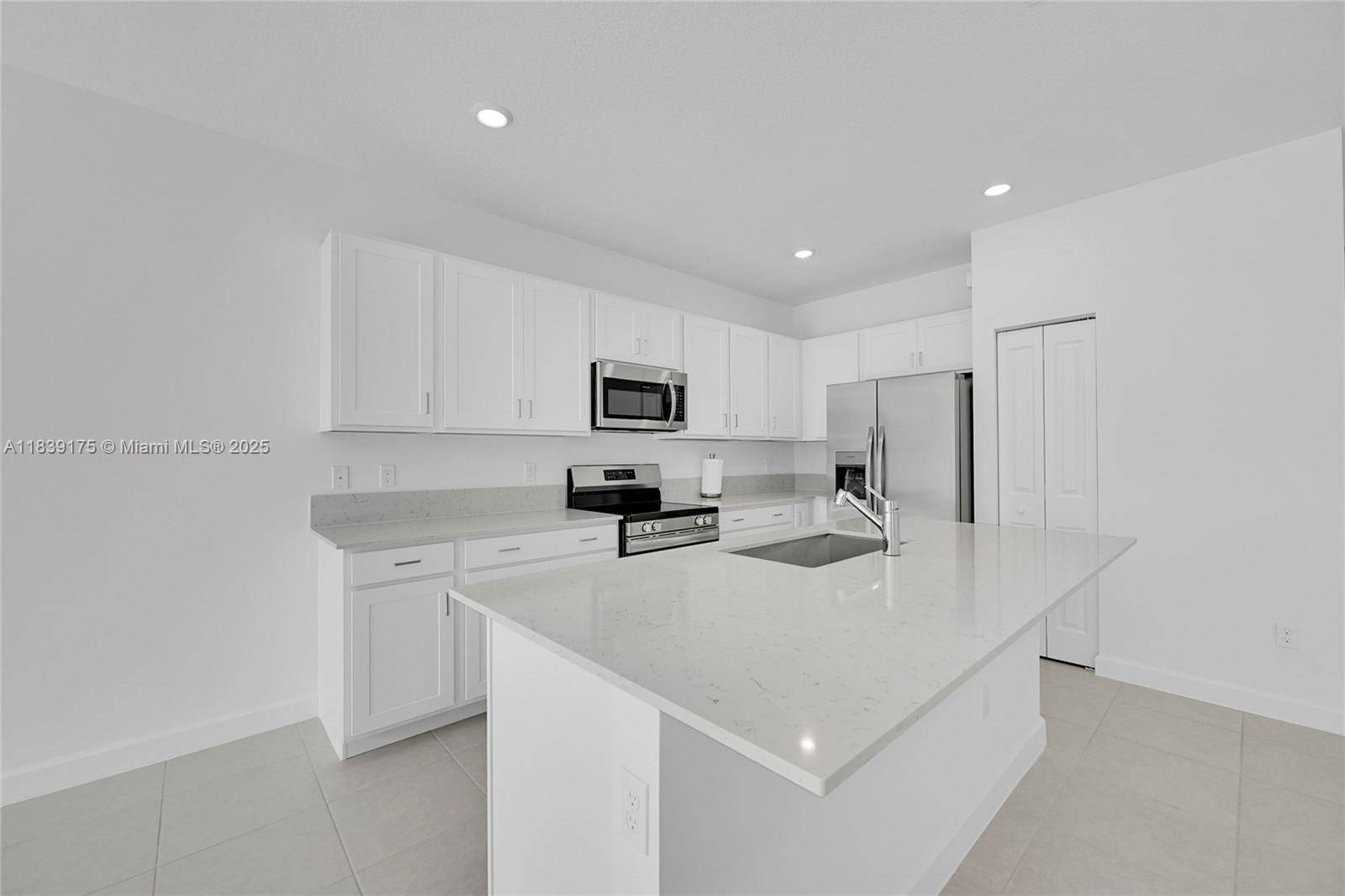 Lake Worth, FL 33463,4548 Hollister Ave