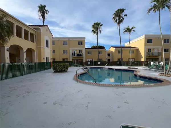 Miami, FL 33186,12645 SW 91st St #202