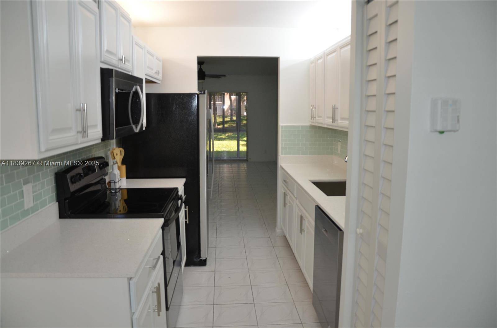 Pembroke Pines, FL 33027,1351 SW 125th Ave #103S