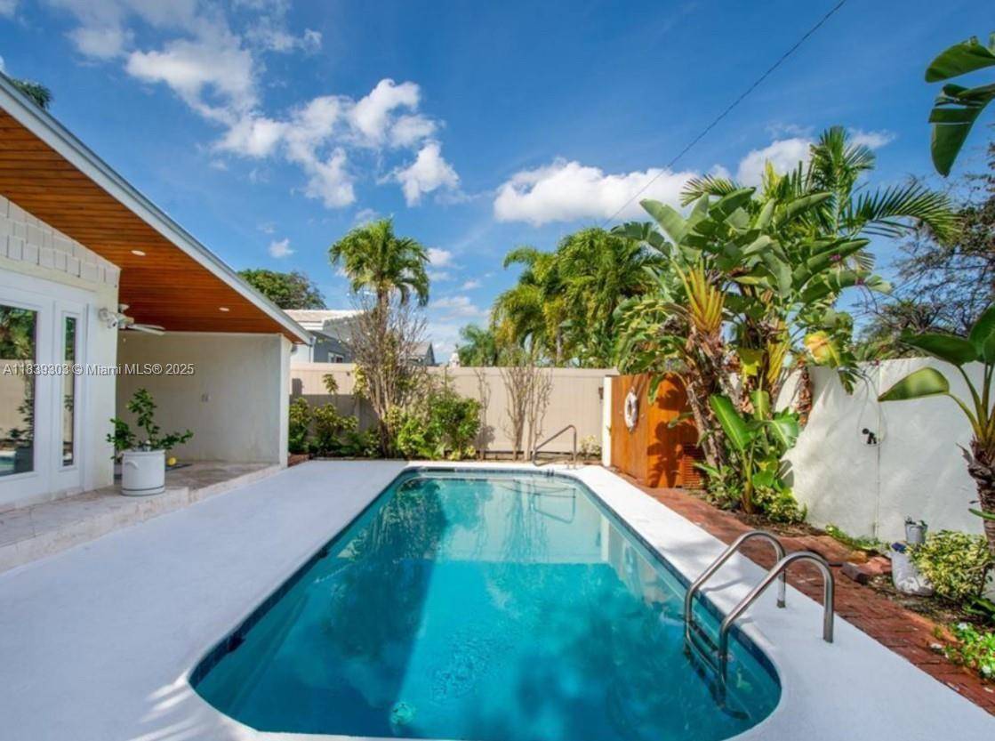 1225 NE 16th Ter, Fort Lauderdale, FL 33304