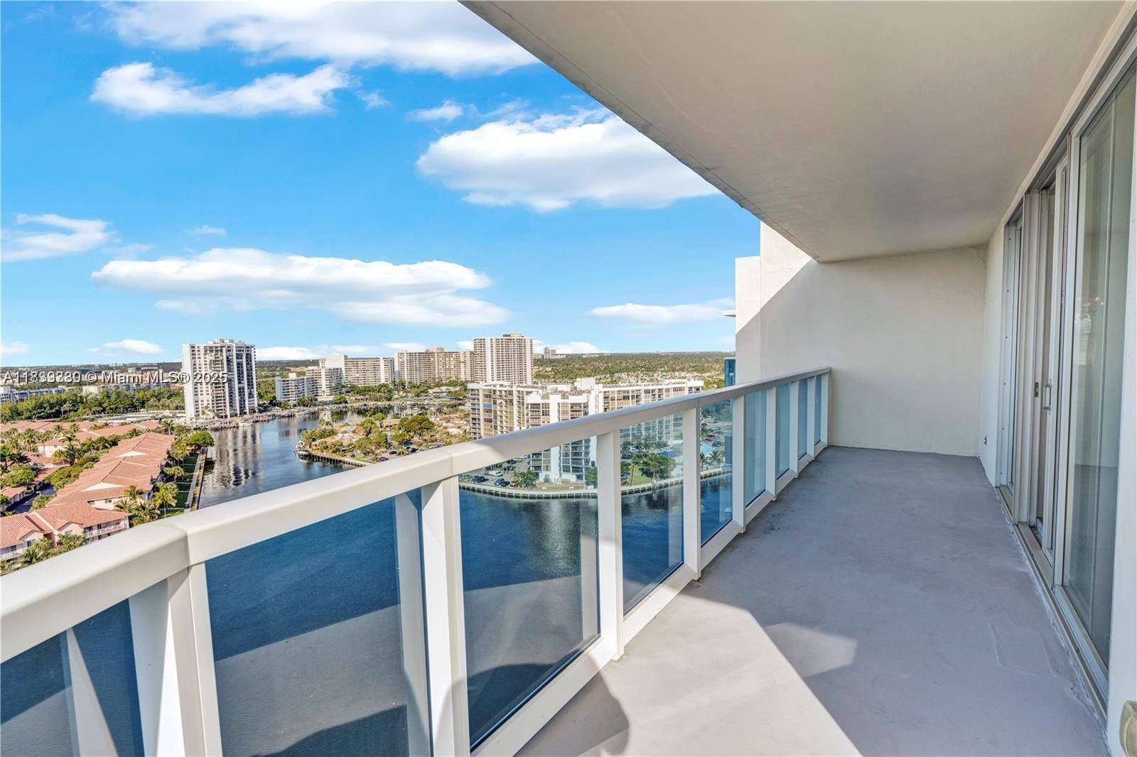 Hollywood, FL 33019