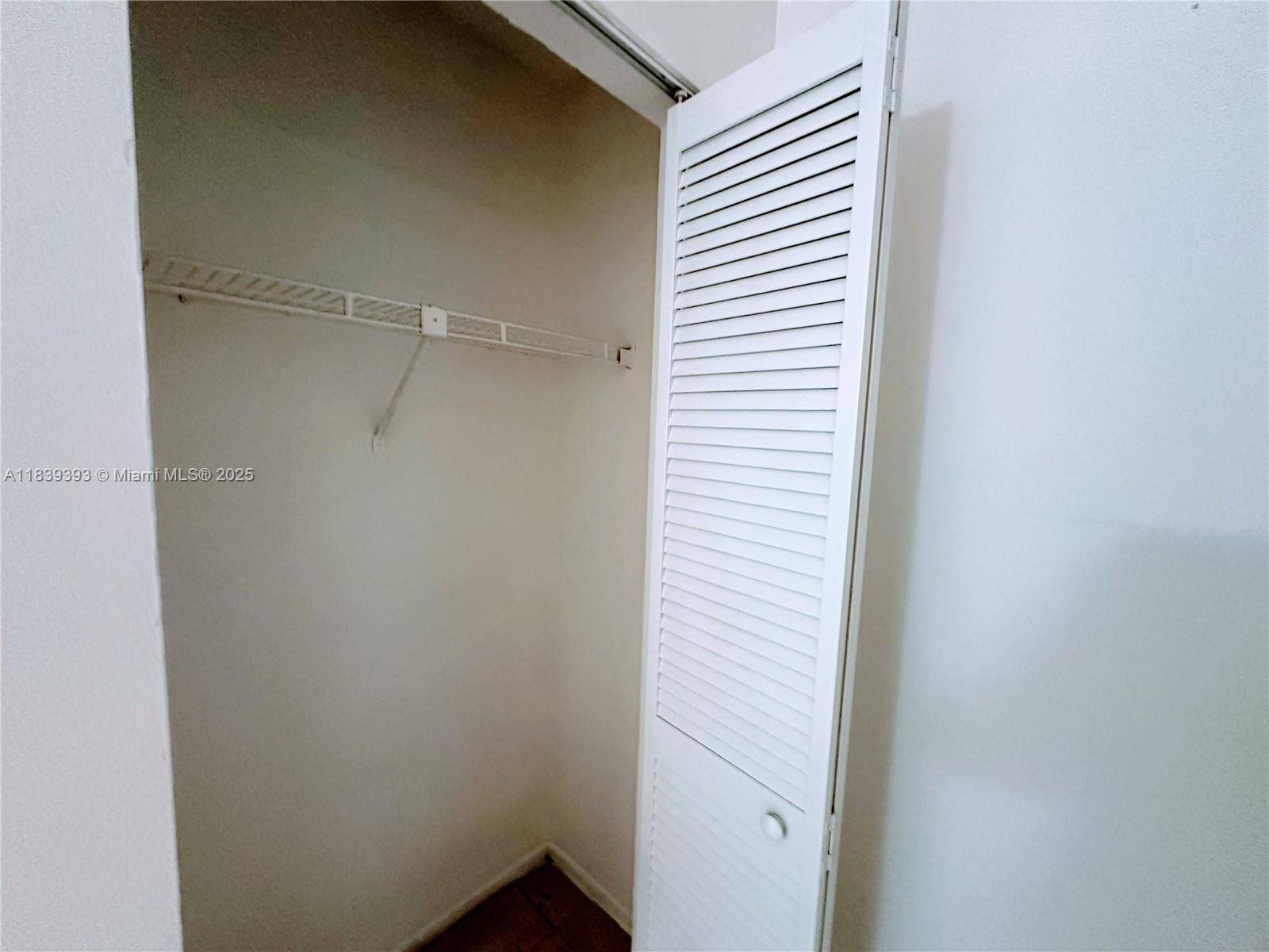 Pompano Beach, FL 33069,303 Gardens Dr #105