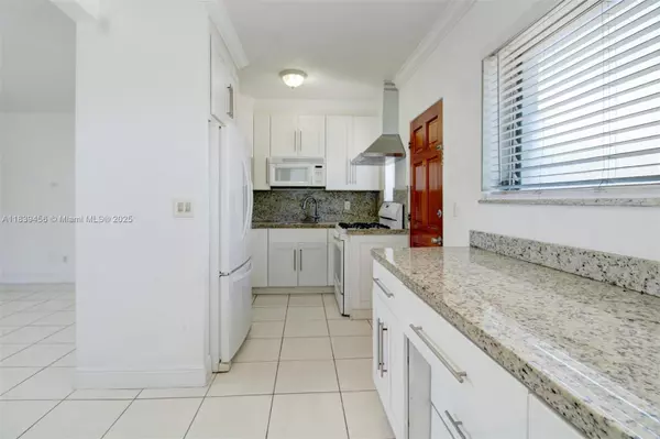 Miami Beach, FL 33141,350 75th St #201