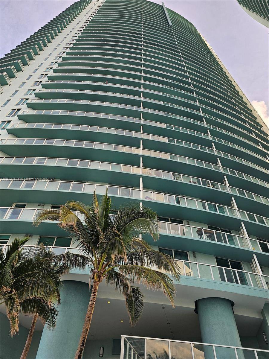 Miami, FL 33132,1900 N Bayshore Dr #1803