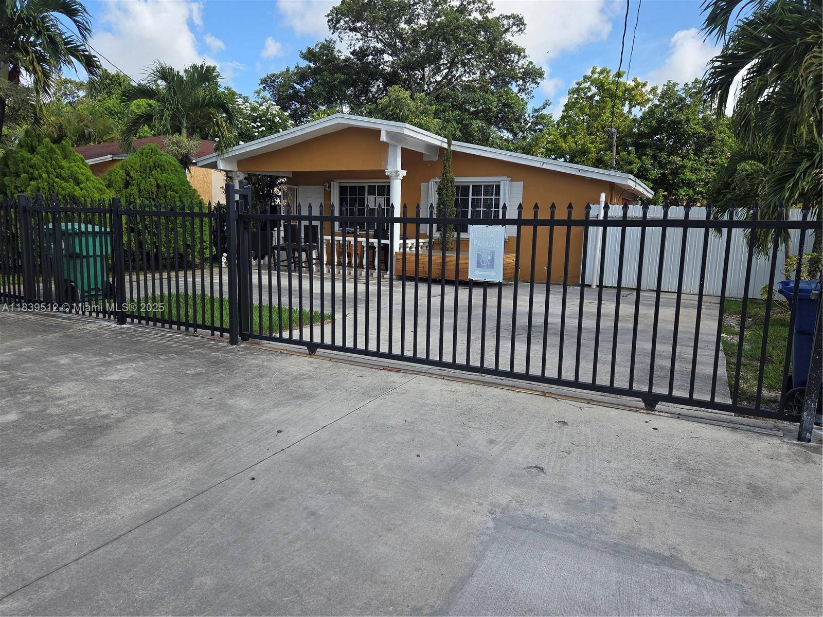 Miami, FL 33142,2936 NW 47th St