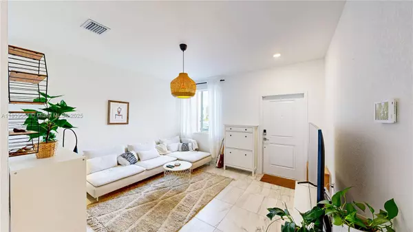 Homestead, FL 33035,1040 SE 24th Ave