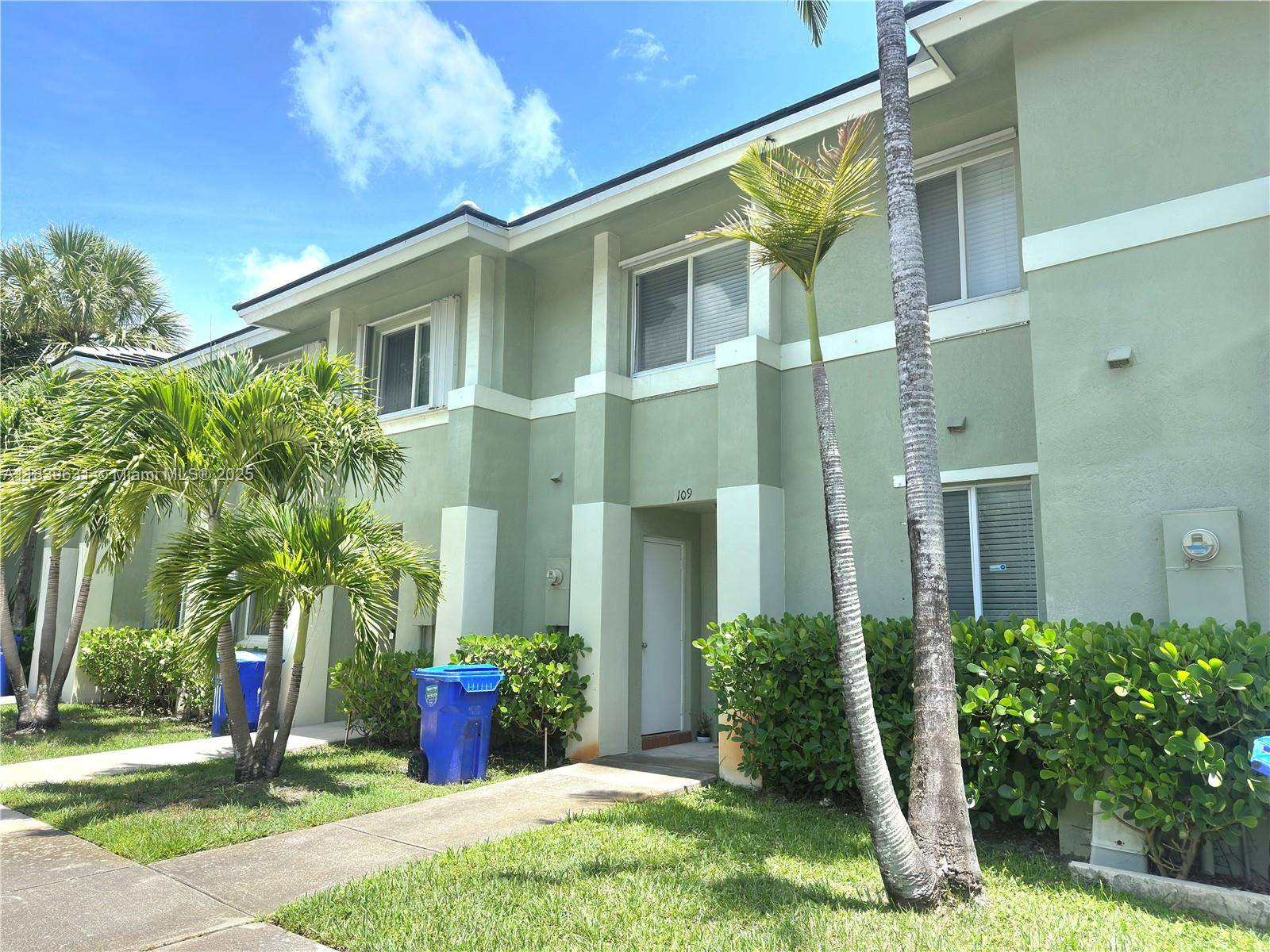 109 Hidden Ct Rd #A-5, Hollywood, FL 33023