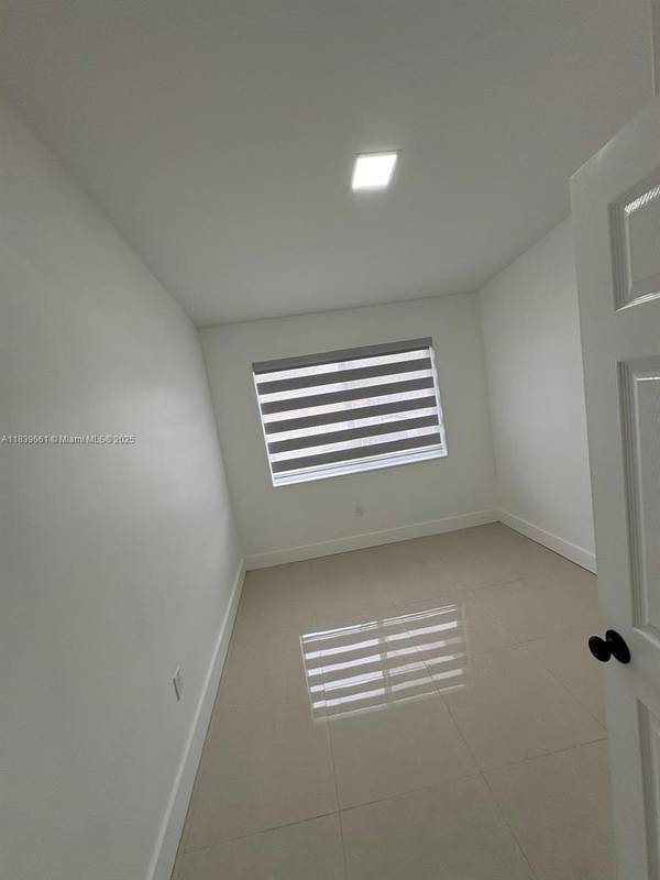 Miami Gardens, FL 33056,3421 NW 177th Ter #1