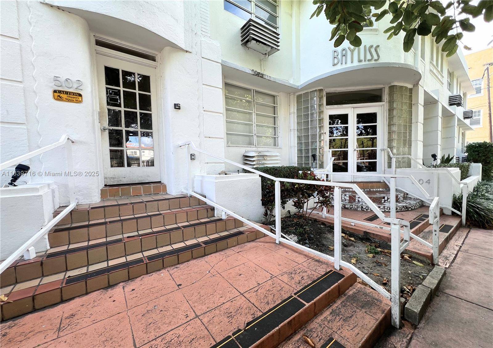 Miami Beach, FL 33139,500 14th St #204