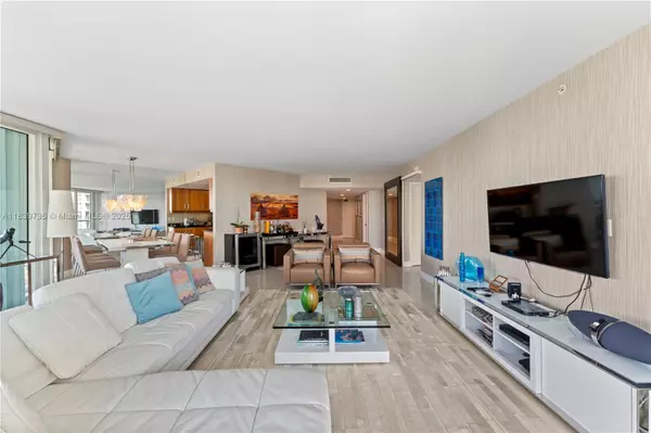 Sunny Isles Beach, FL 33160,16500 Collins Ave #653