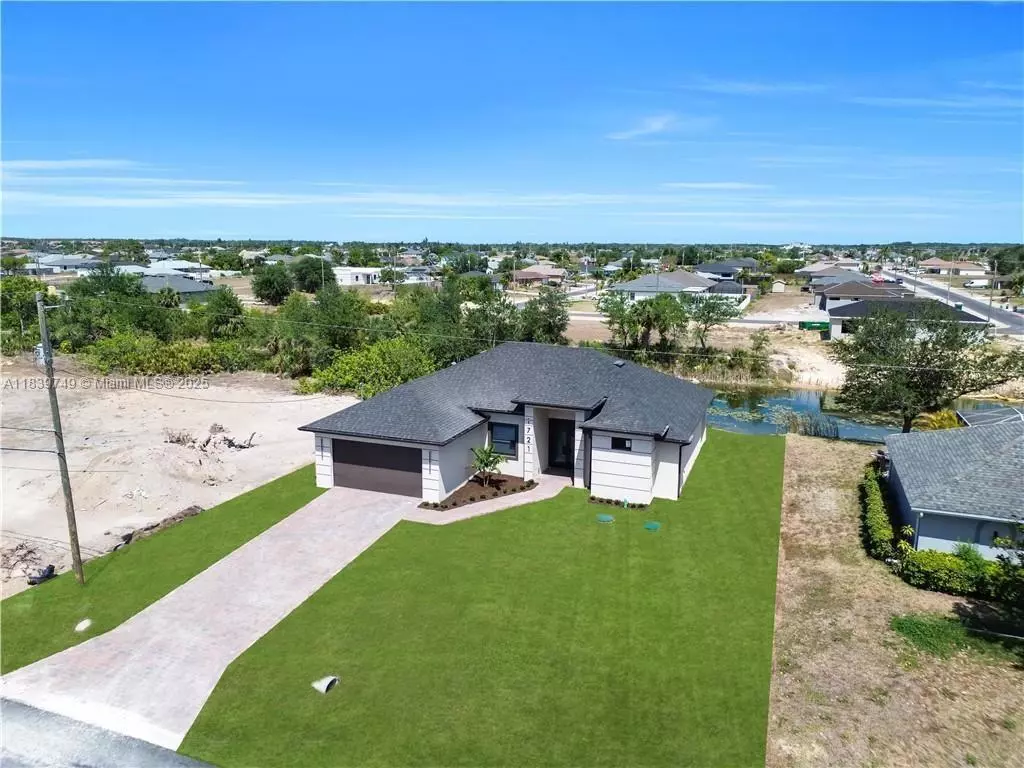 Cape Coral, FL 33909,903 NE 23rd St