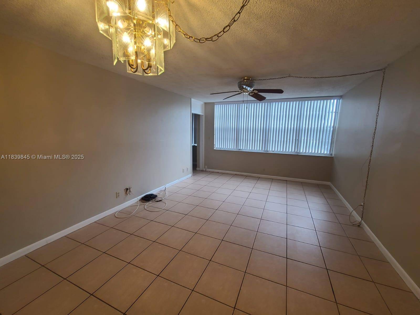 Hollywood, FL 33020,2731 Taft St #102