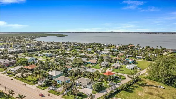 Fort Pierce, FL 34949,1115 Hernando St #B