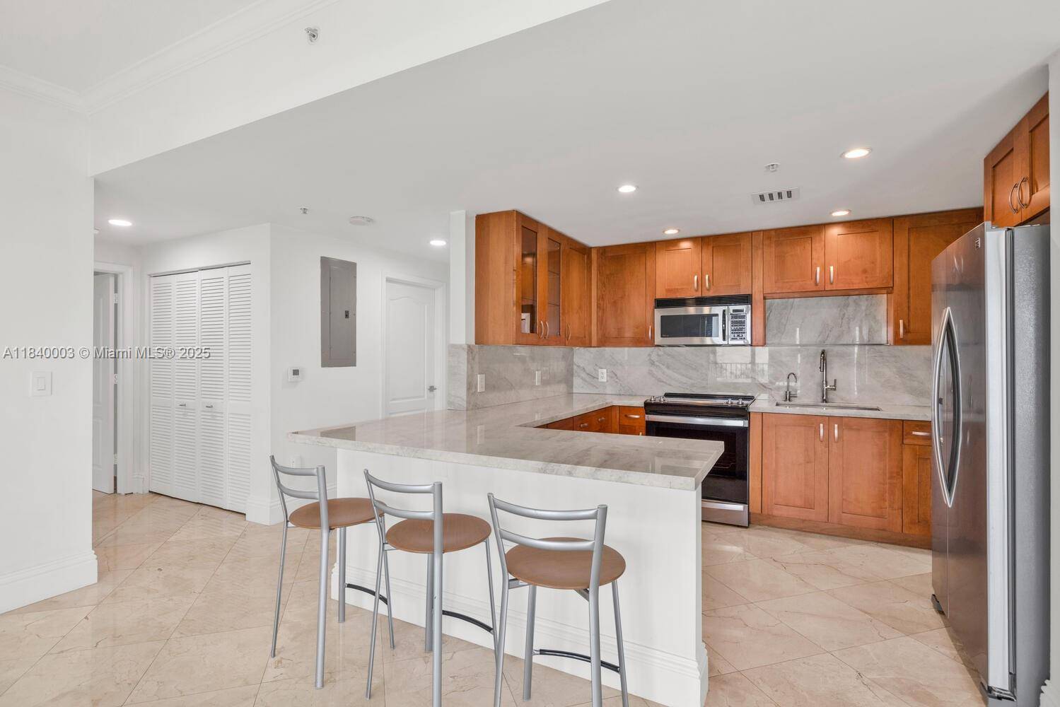 20 Calabria Ave #505, Coral Gables, FL 33134