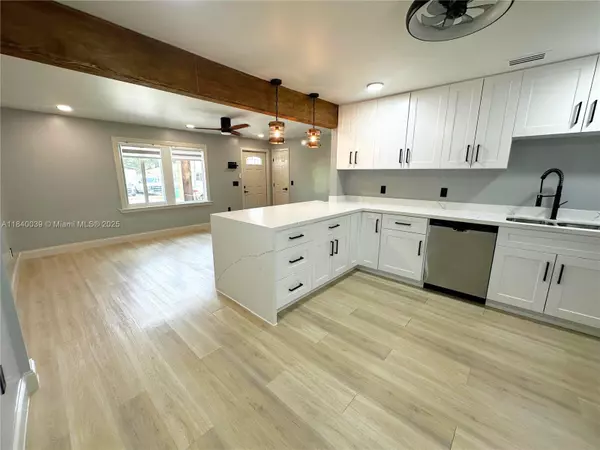 Dania Beach, FL 33004,245 SW 6th St